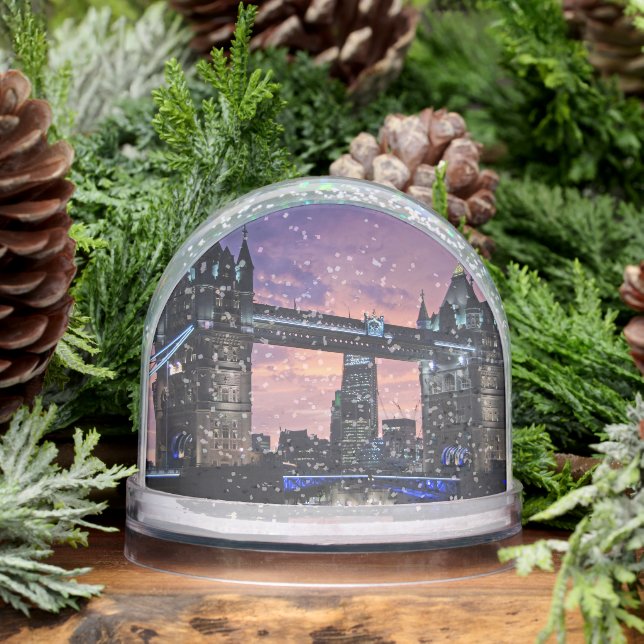 Scenic London Tower Bridge  Snowglobe (Winter)
