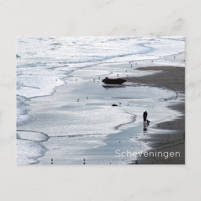Scheveningen Beach: Sea coming to shore at dusk Postcard (Front)