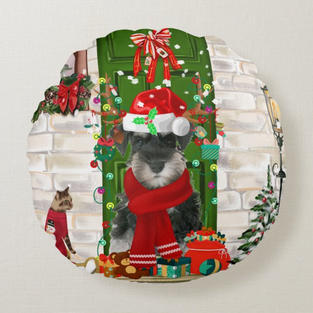 Schnauzer Dog Christmas  Round Cushion (Front)