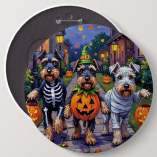 Schnauzer Trick-or-Treating in Halloween Costumes 6 Cm Round Badge