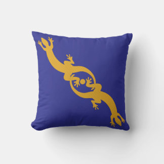 Schnazzy Gecko Cushion
