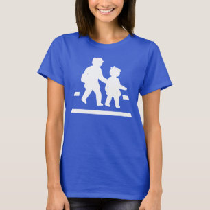 School Children Crossing >> Japanese Traffic Sign T-Shirt