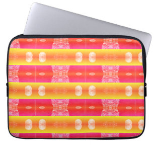 Sci-Fi - fantasy alien space planet worlds Laptop Sleeve