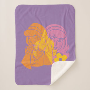 Scooby-Doo   Daphne Flower Portrait Sherpa Blanket