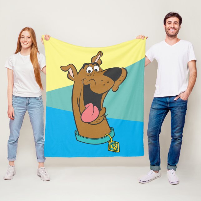 Scooby-Doo Tongue Out Fleece Blanket (In Situ)