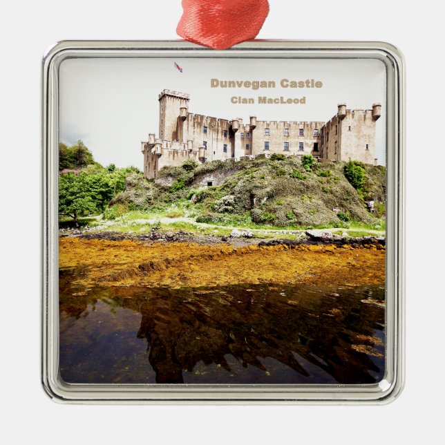Scotland Dunvegan Castle – MacLeod Clan Metal Tree Decoration (Front)
