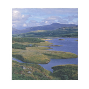 Scotland, Highland, Wester Ross, Loch Garry. An Notepad