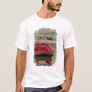Scotland, Isle of Skye, Kilmuir. Farm animals T-Shirt