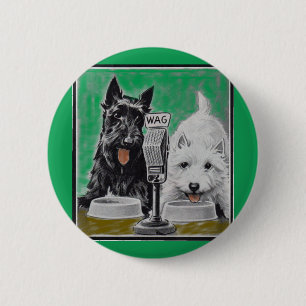 Scottie dogs Blackie and Whitie on the radio 6 Cm Round Badge