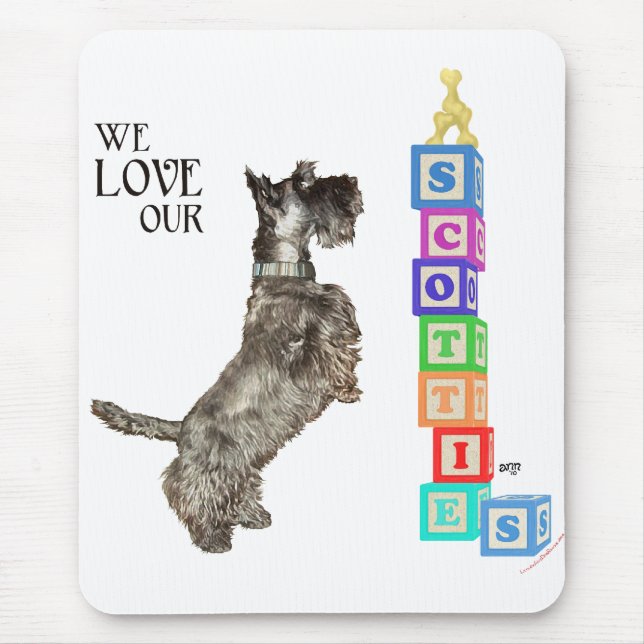 Scottie Finds a Prize Mouse Mat (Front)