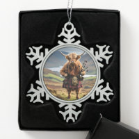 Scottish Highland Cow Bagpiper,