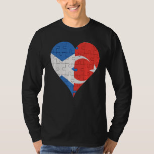Scottish Turkish Flag Heart   T-Shirt