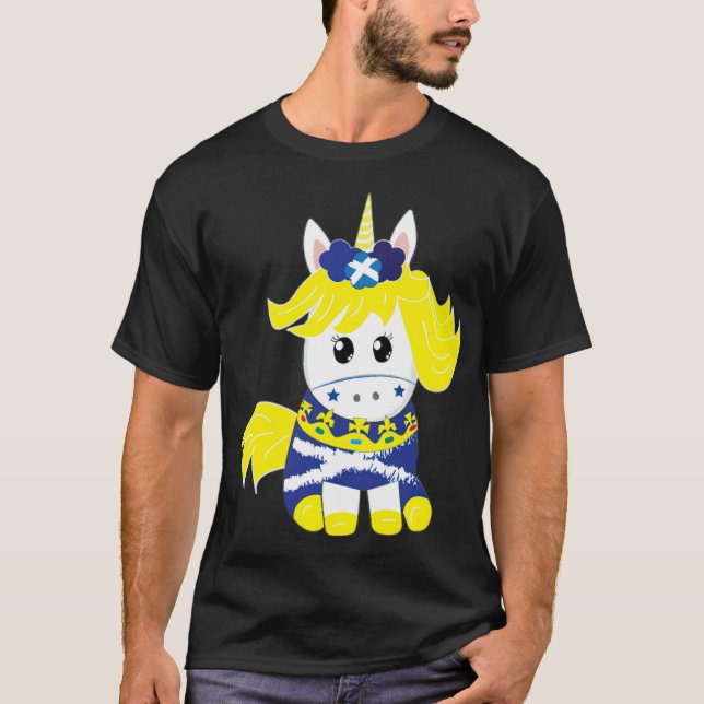 Scottish unicorn  unicorns are dabbing  T-Shirt (Front)