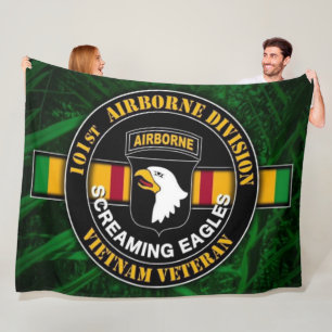 SCREAMING EAGLES FLEECE BLANKET