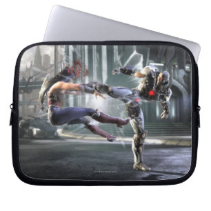 Screenshot: Wonder Woman vs Cyborg Laptop Sleeve
