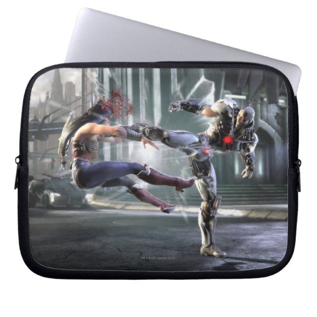 Screenshot: Wonder Woman vs Cyborg Laptop Sleeve (Front)