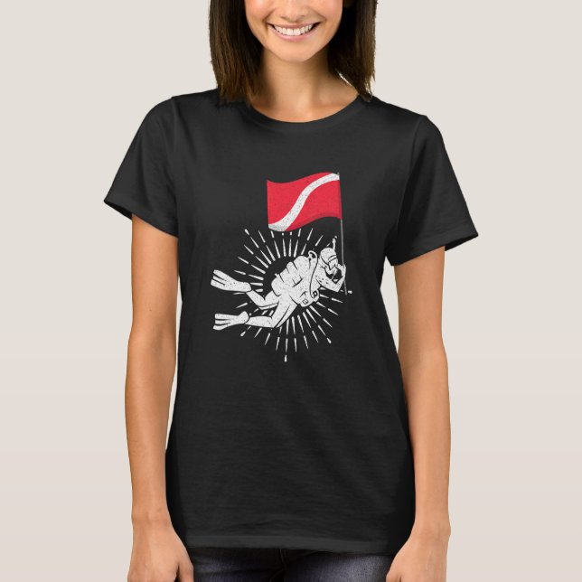 Scuba Diver Flag Ocean Swimming Underwater Diving T-Shirt (Front)