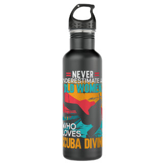 Scuba Diver Underwater Old Women Who Loves Scuba D 710 Ml Water Bottle