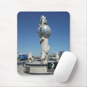 Sculpture to the marine inhabitants mouse mat