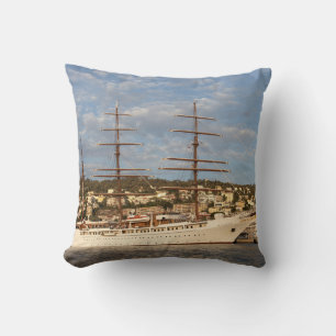 Sea Cloud II Cushion