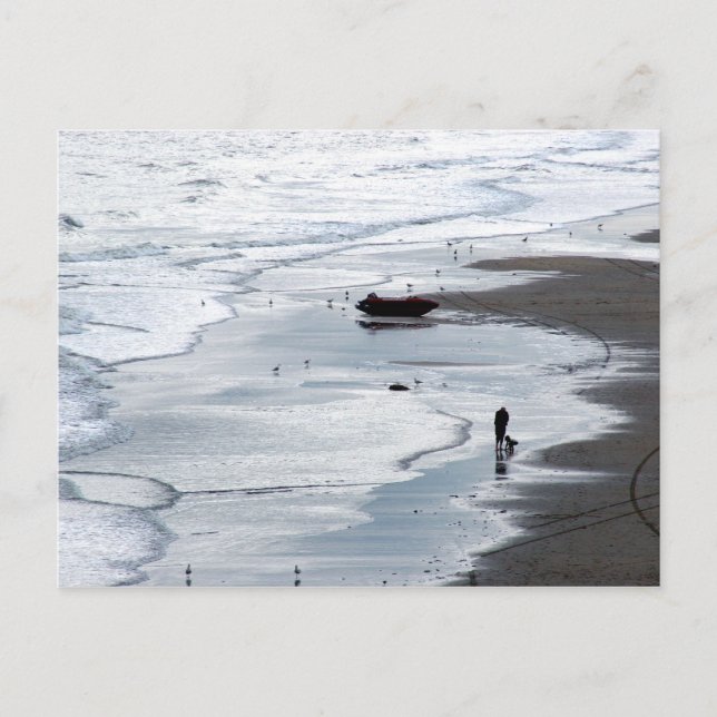 Sea coming to shore at dusk postcard (Front)