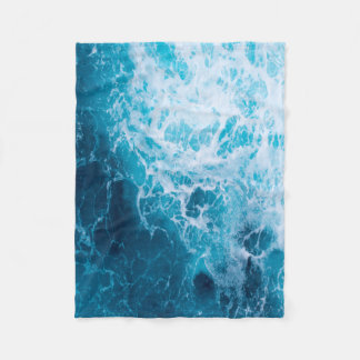 Sea-Inspired Serenity: Tranquil Ocean Waves and Se Fleece Blanket