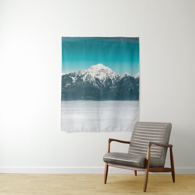 Sea of fog beneath the mountain tapestry (In Situ)