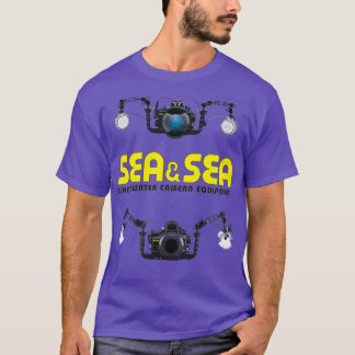 SEA  SEA UNDERWATER PHOTOGRAPHER  T-Shirt