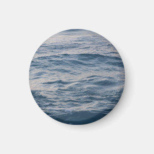 Sea water closeup magnet