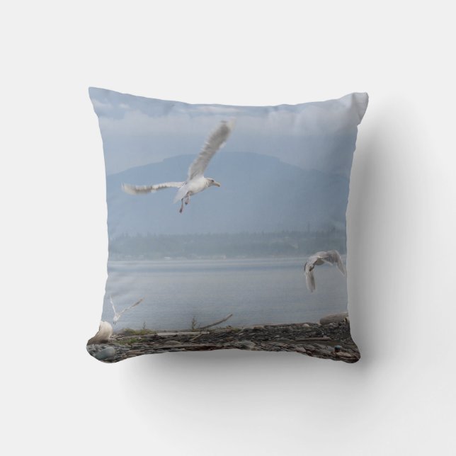 Seagull Flight Throw Pillow (Front)