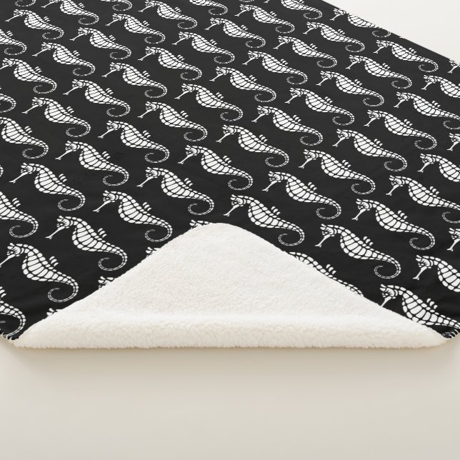 Seahorse White Sherpa Blanket (3/4)