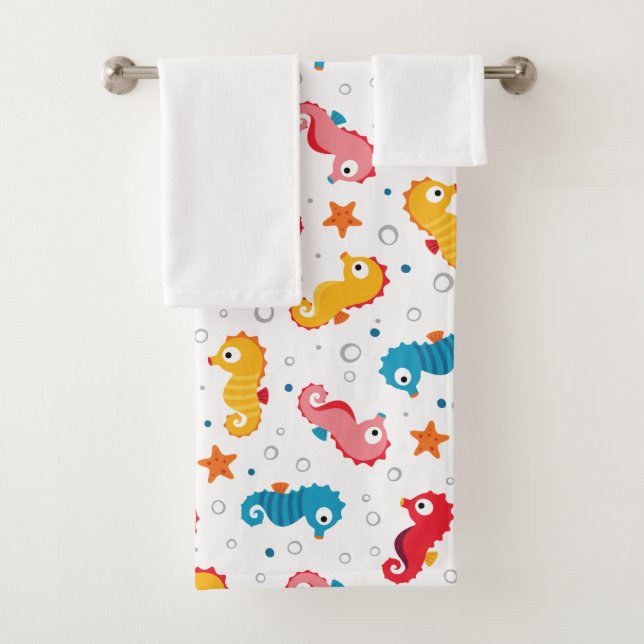 Seahorses Seamless Pattern Bath Towel Set (Insitu)