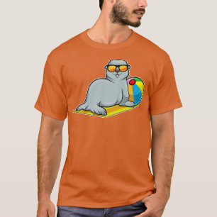 Seal at Sunbathing with Water polo Sunglasses