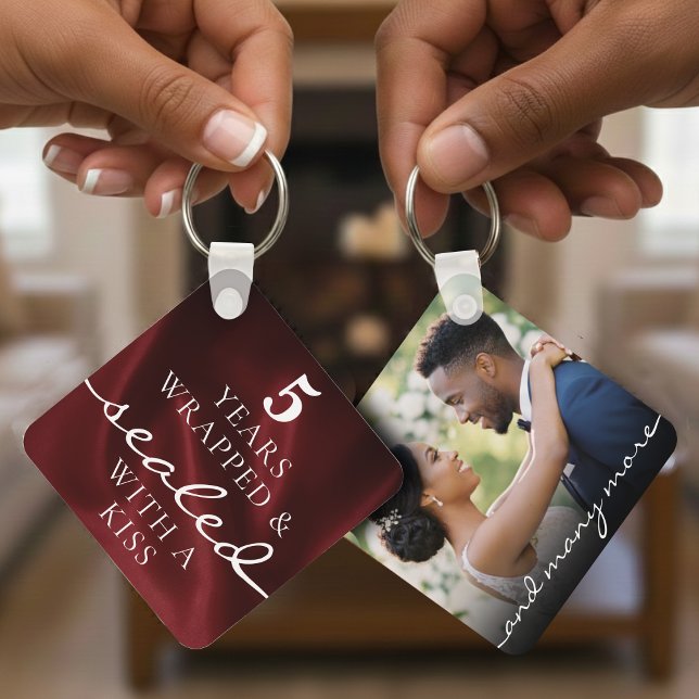 Sealed with a Kiss Red 5th Birthday Anniversary Key Ring (Creator Uploaded)