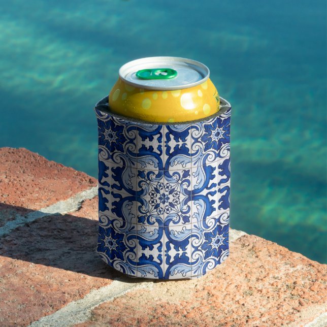Seamless Azulejo Tile Floral Pattern Can Cooler (In Situ Pool)
