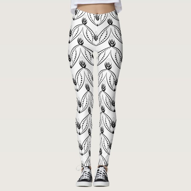 Seamless Black and White Pattern Leggings (Front)