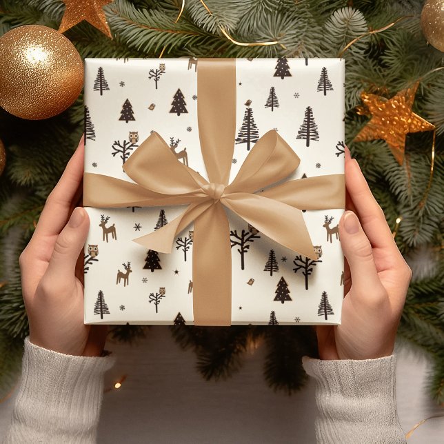 Seamless Christmas Tree & Deer Pattern Wrapping Paper (Creator Uploaded)