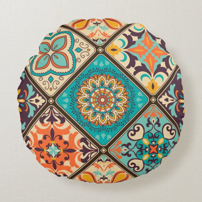Seamless colourful patchwork tile with Islam, Arab Round Cushion (Front)