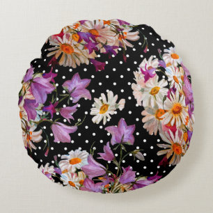 Seamless floral pattern. Bouquet of wild flowers w Round Cushion