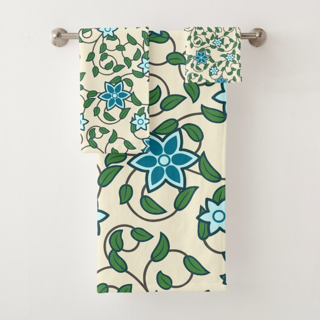 Seamless floral pattern on beige background bath towel set (Insitu)