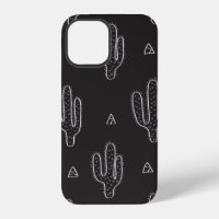 Seamless hand drawn dactus pattern with triangles