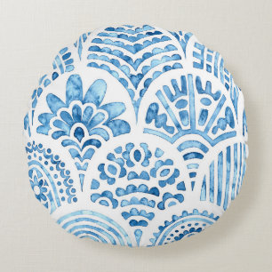 Seamless moroccan pattern. Wavy vintage tile. Blue Round Cushion