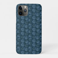Seamless pattern in trendy colours with seashells 