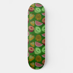 Seamless pattern tropical fruit & green background skateboard
