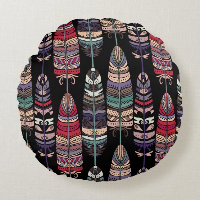 Seamless pattern with birds feathers. Tribal art a Round Cushion (Front)