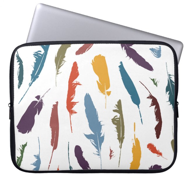 Seamless pattern with coloured feathers on a light laptop sleeve (Front)