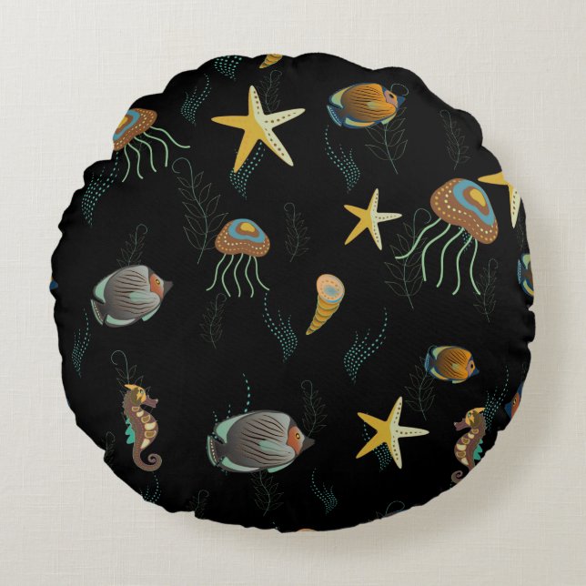 Seamless pattern with cute decorative fishes round cushion (Front)