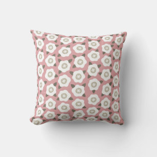 Seamless pattern with cute flowers on pink backgro cushion