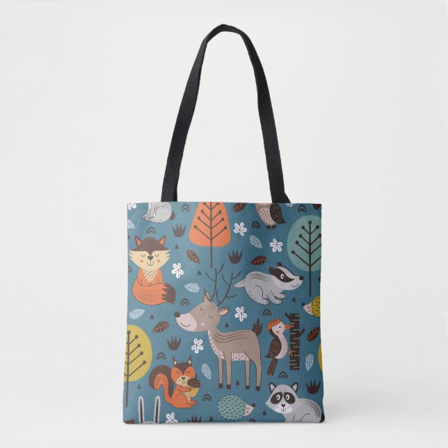 Seamless pattern with forest animals on blue backg tote bag (Front)