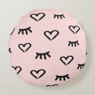 Seamless pattern with hearts and closed eyes round cushion